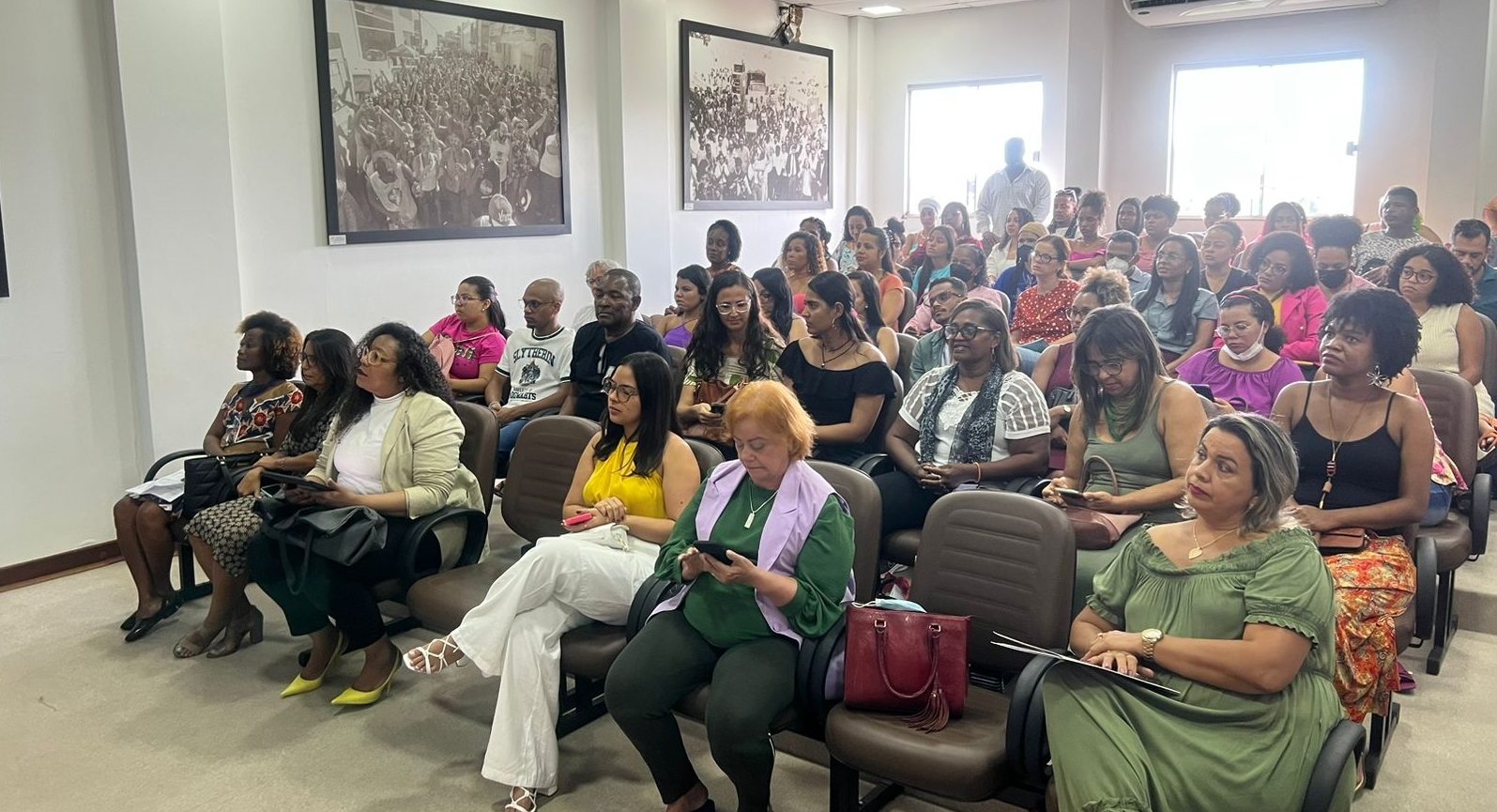 Sinttel Bahia promoveu debate sobre violência contra as mulheres