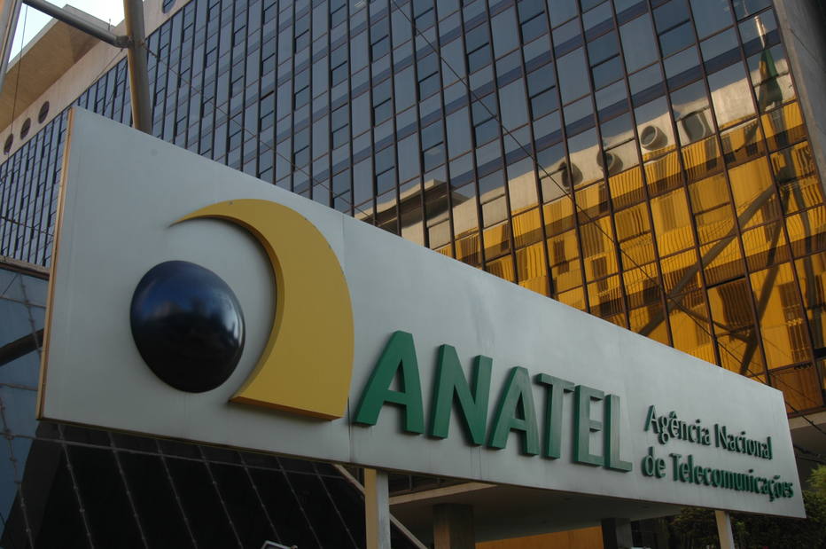 Com pouco dinheiro, Anatel corta fiscalização em 60% desde 2010