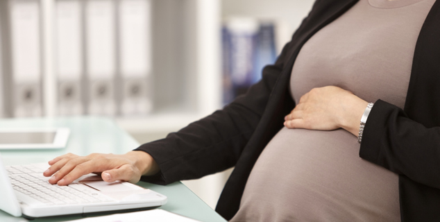 Operadora de call center grávida será indenizada por ter sido obrigada a ficar ociosa